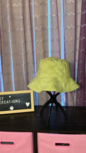 Load image into Gallery viewer, Green Chenile Star Print Reversible Bucket Hat
