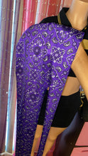 Load image into Gallery viewer, Metallic Bandana Print Butt Length Durag
